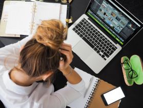 Статьи - Цифровой стресс: как работникам его избежать?